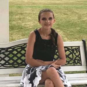 Meet your Posher, Angie